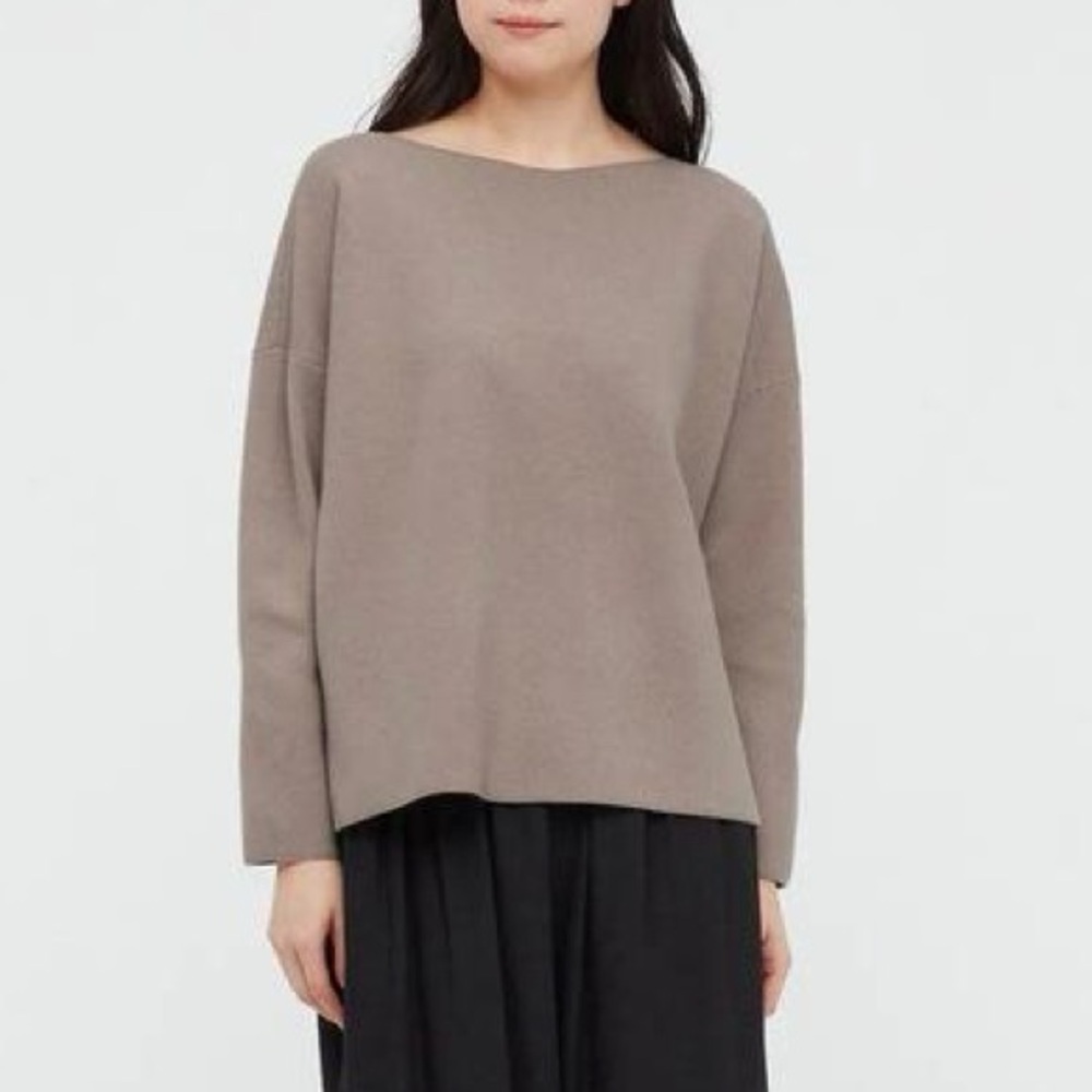 Uniqlo Beige Boatneck Sweater